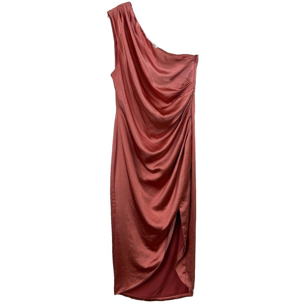 Elliatt One Shoulder Dress in Metallic Rose - Picture 2 of 12